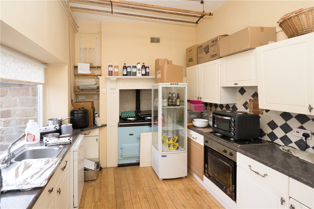 8 bedroom House, Main Street, Ripley, HG3 - Available, Image 9