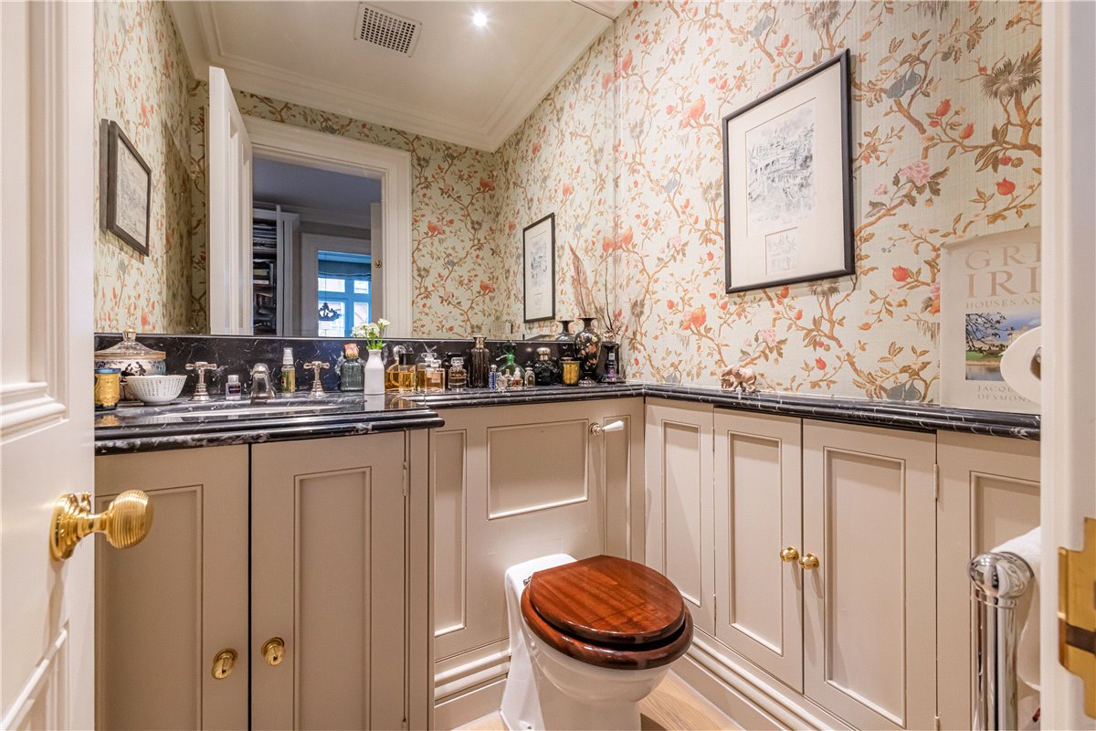 2 bedroom Flat, Mount Street, Mayfair, W1K - Available, Image 18