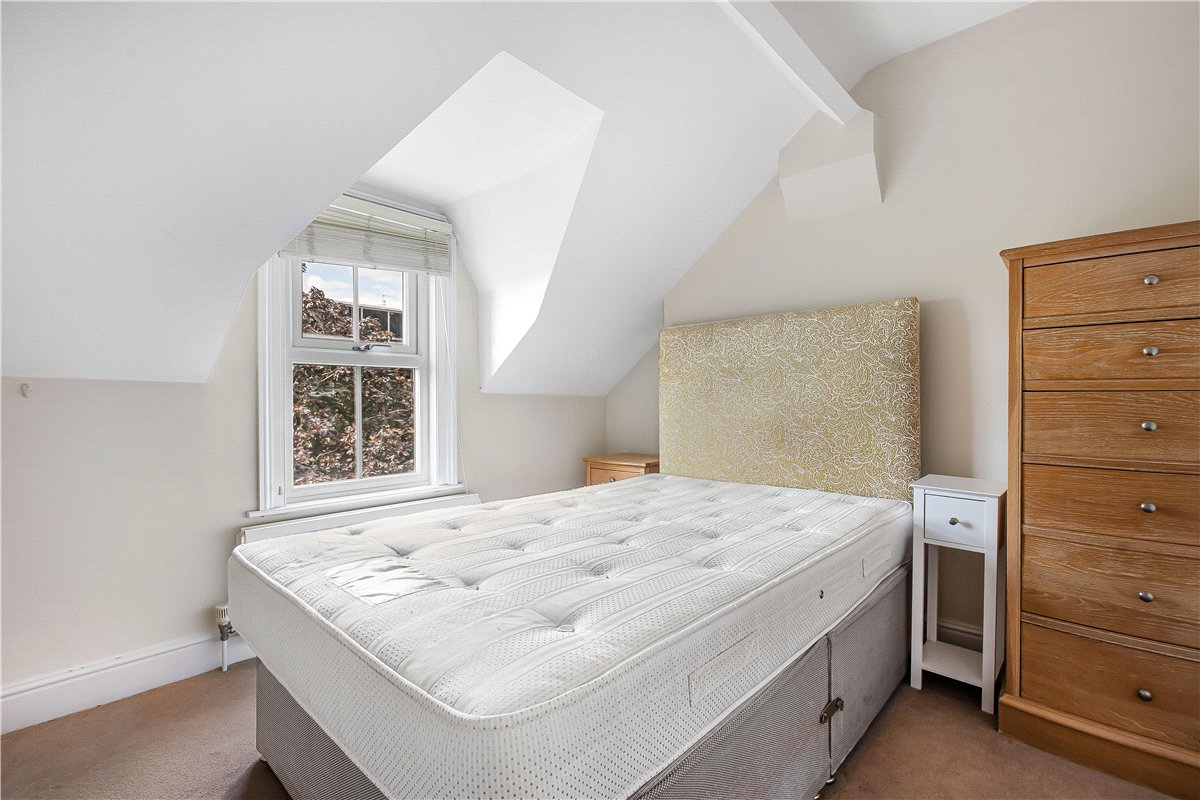 2 bedroom Flat, Walton Crescent, Oxford, OX1 - Available, Image 10