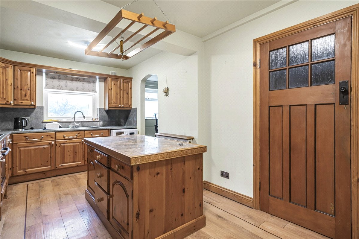 4 bedroom House, Oxford Road, Burford, OX18 - Sold STC, Image 3