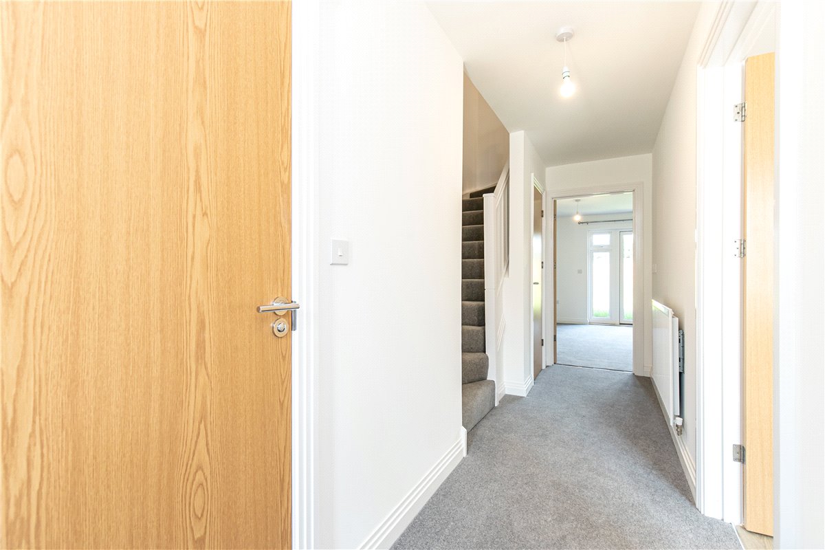 3 bedroom House, Rye Crescent, Curbridge, OX29 - , Image 11