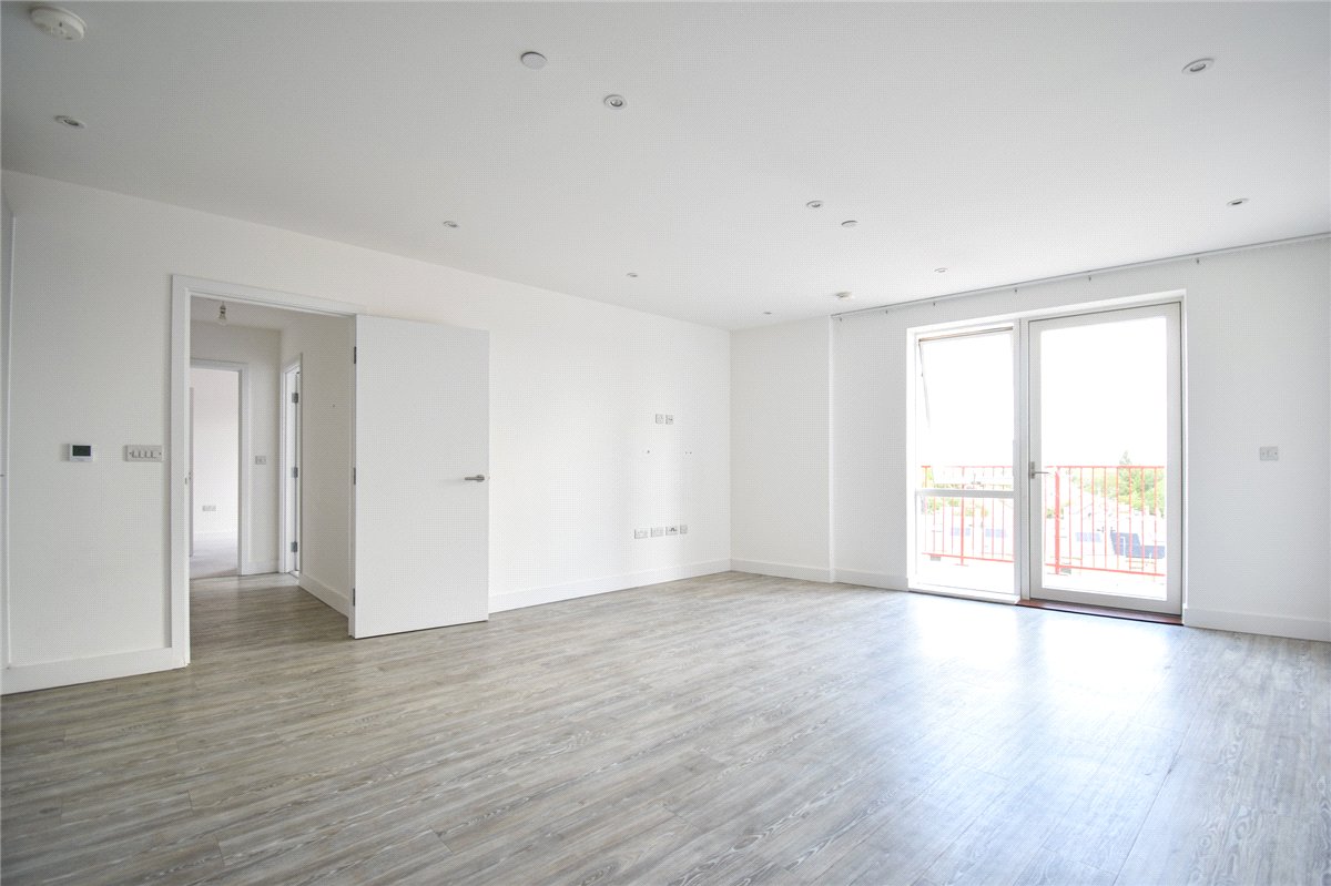 2 bedroom Flat, Eagle Street, Cambridge, CB1 - Available, Image 2