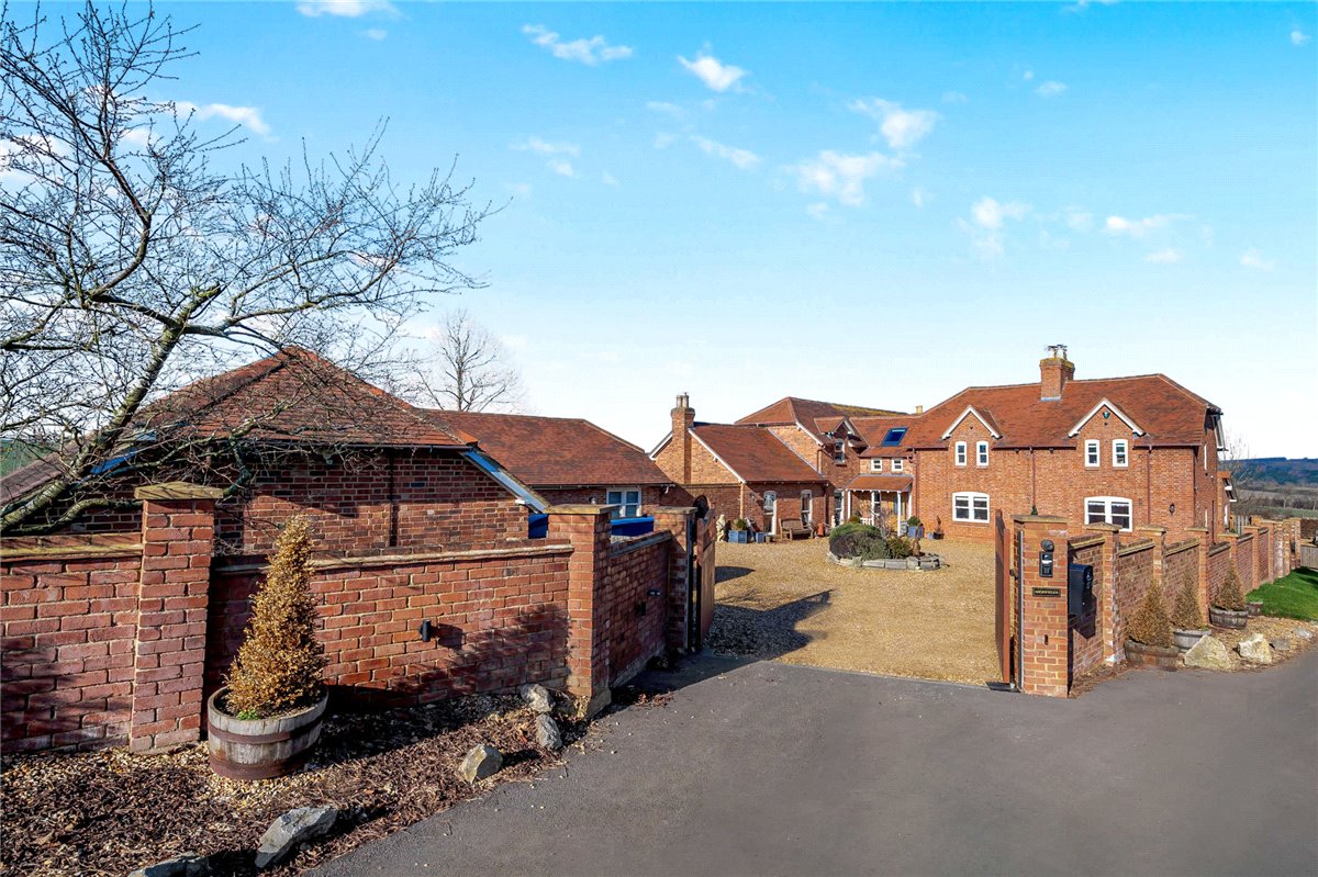 5 bedroom House, Holdenby Road, East Haddon, NN6 - Sold