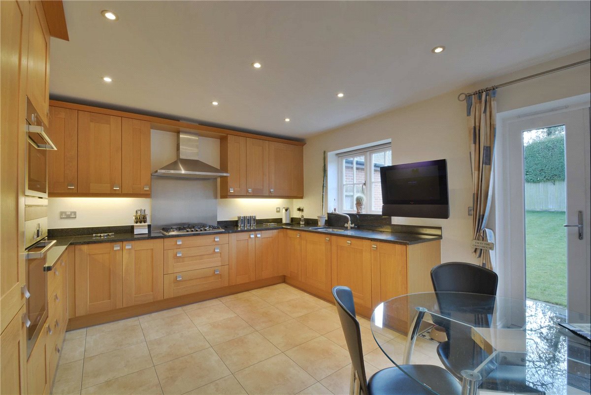 4 bedroom House, The Willows, Brimpton, RG7 - Sold STC, Image 2