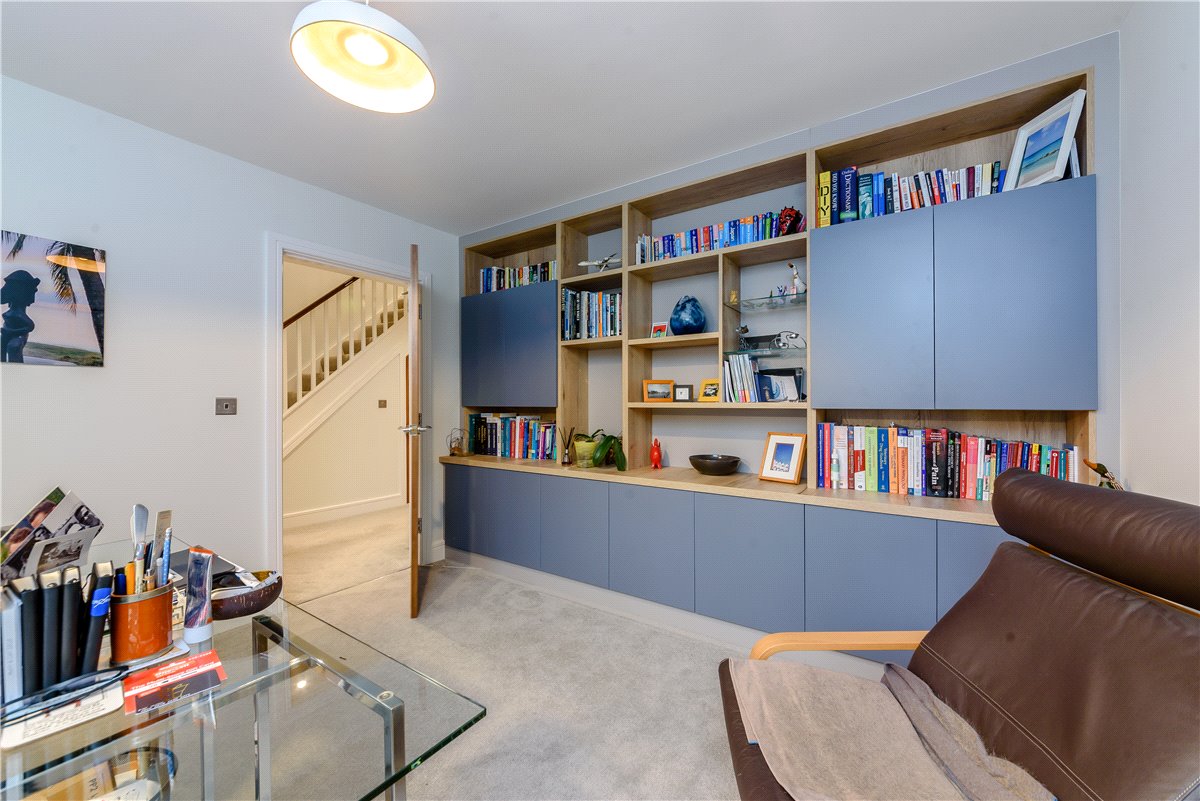 5 bedroom House, Station Drive, Sutton Scotney, SO21 - Sold, Image 3