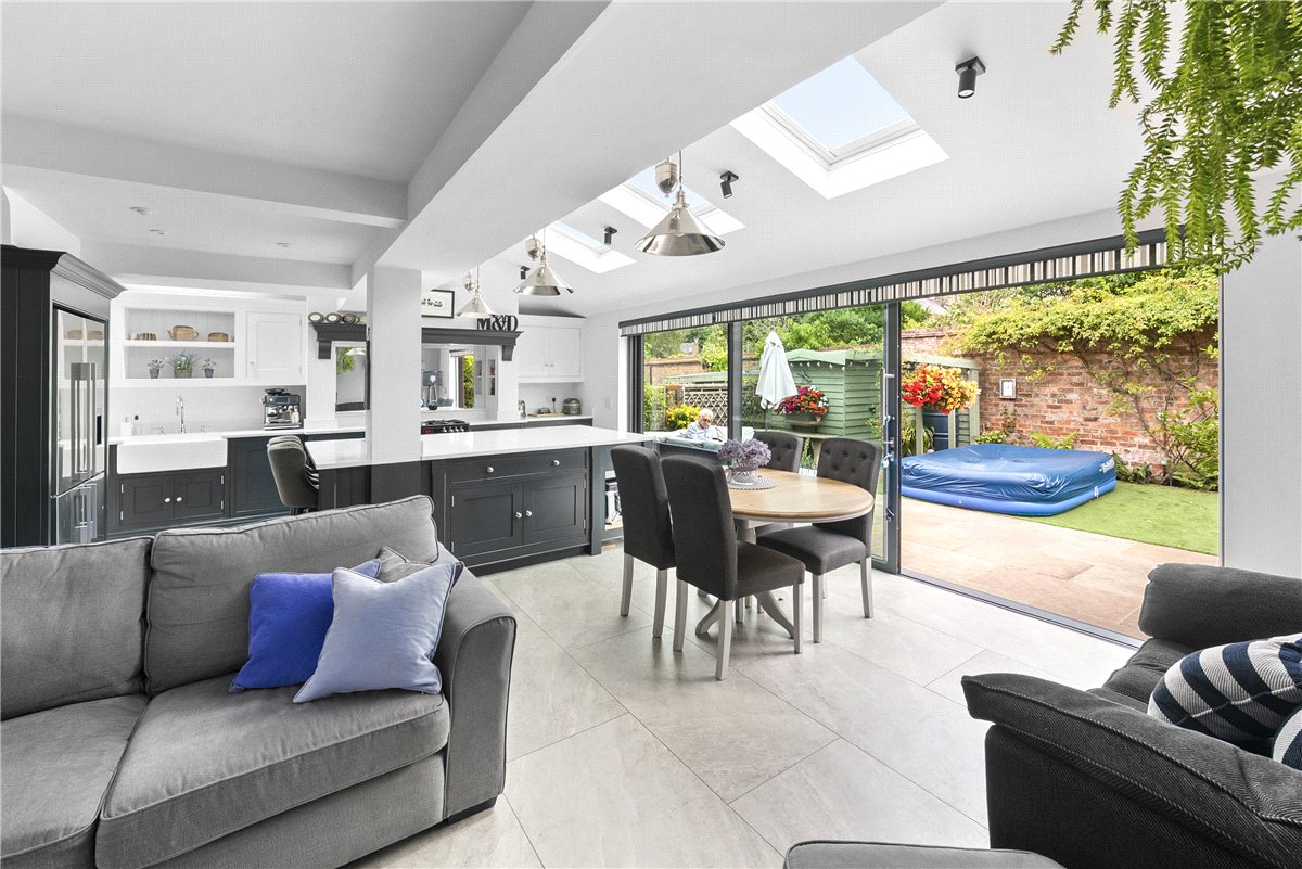 4 bedroom House, Moorgarth Avenue, York, YO24 - Available, Image 9