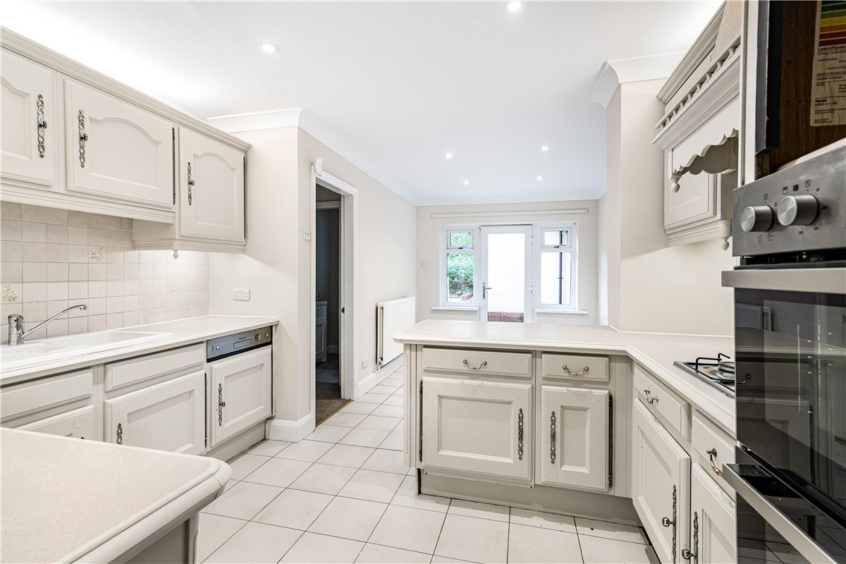 4 bedroom House, Gilson Road, Coleshill, B46 - Available, Image 2