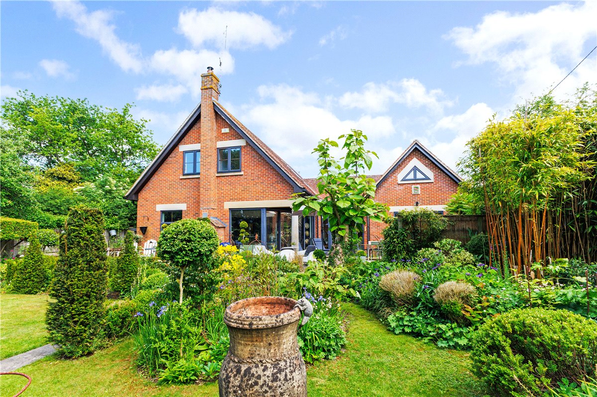 3 bedroom House, Lockeridge, Marlborough, SN8 - Sold STC, Image 2