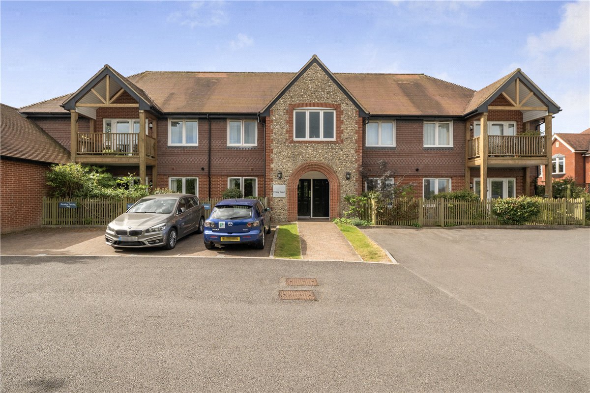 2 bedroom Flat, Priory Court, Marlborough, SN8 - Sold STC, Image 13