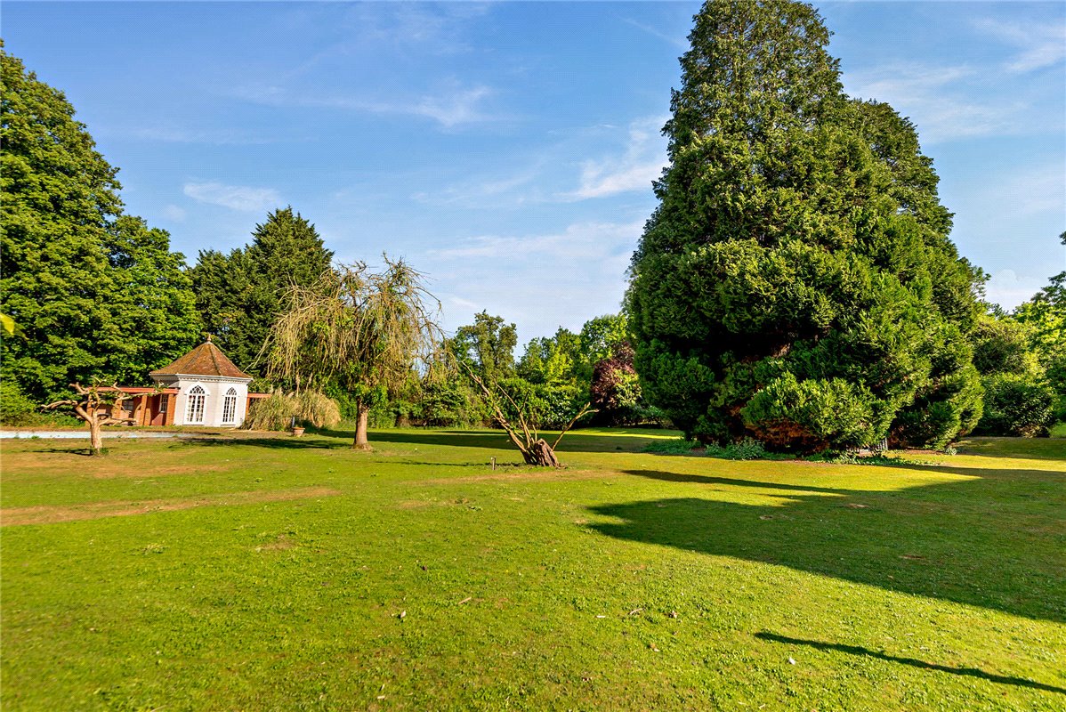5.5 Sq Ft Country Estate, Priest Hill, Old Windsor, SL4 - Available, Image 29