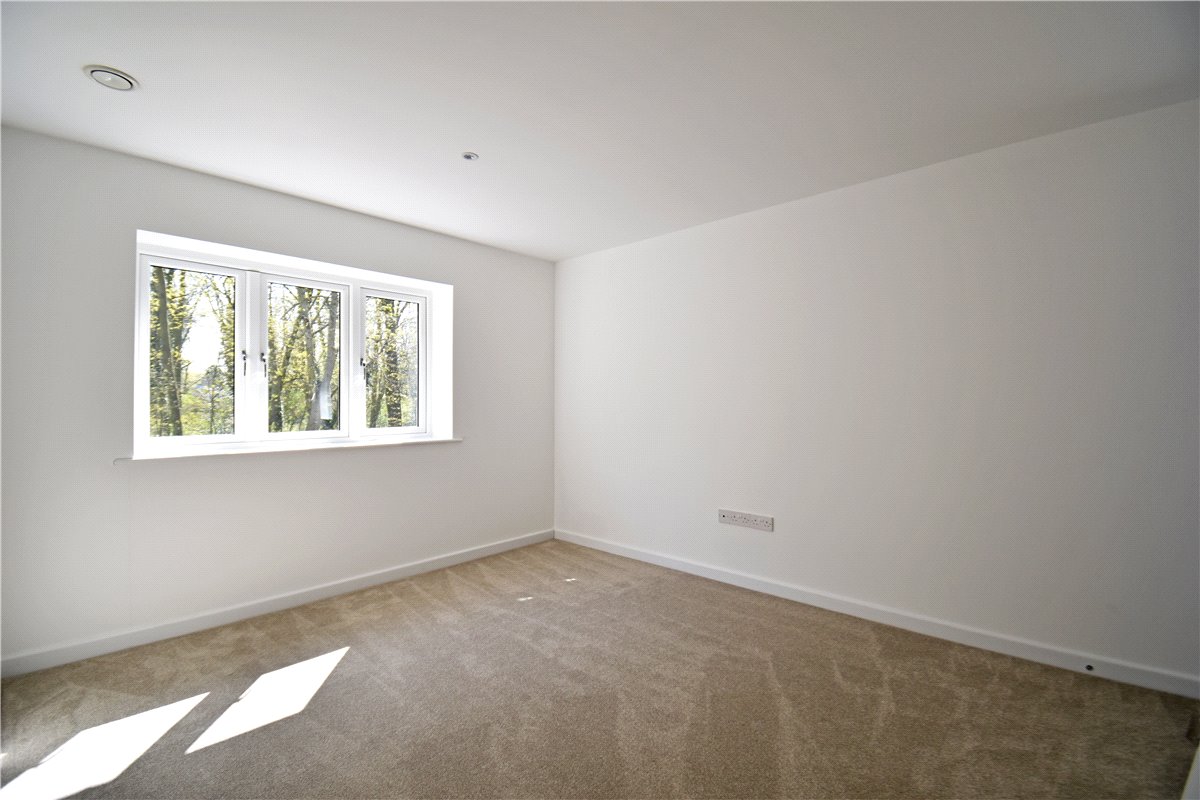 2 bedroom Flat, Station Road, Impington, CB24 - , Image 2