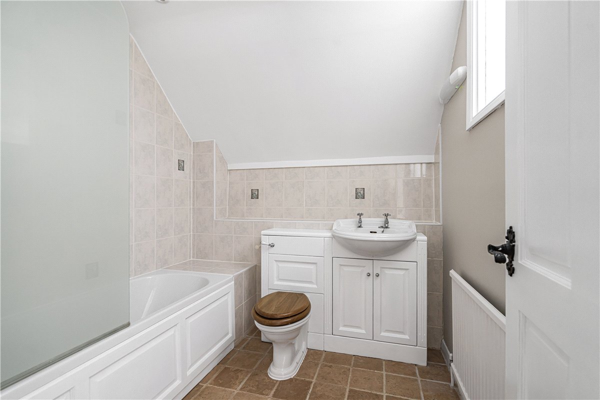 4 bedroom Cottage, Aylesbury Road, Great Missenden, HP16 - Available, Image 10