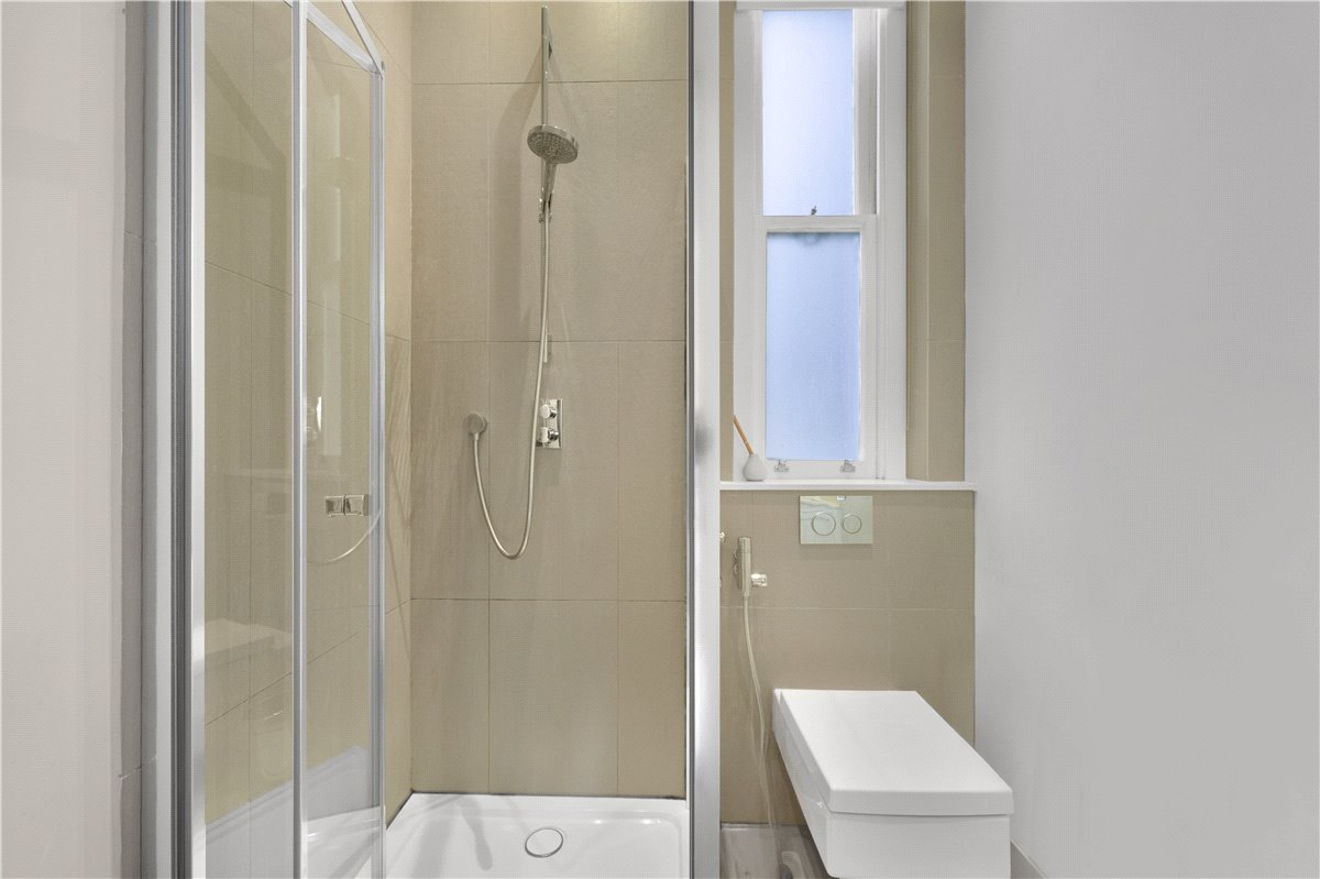 4 bedroom Flat, Wynnstay Gardens, Kensington, W8 - Available, Image 9