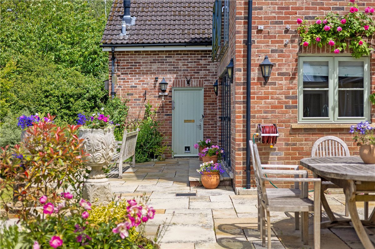 5 bedroom House, Green Gate Road, Wedhampton, SN10 - Available, Image 25
