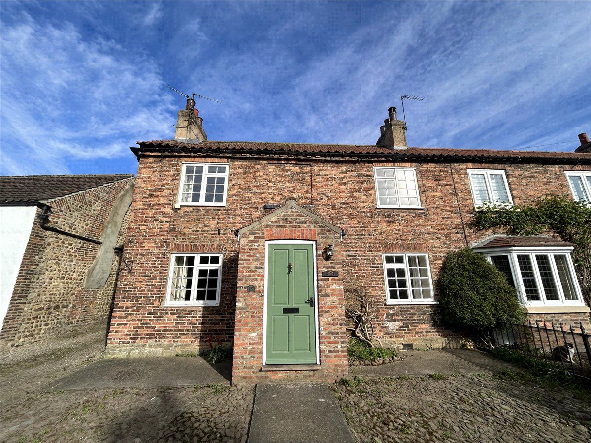 2 bedroom Cottage, 15 Main Street, Wath, HG4 - 