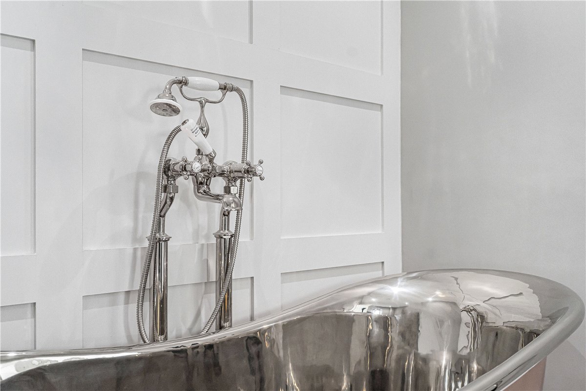 6 bedroom House, Lower End, Alvescot, OX18 - Available, Image 17