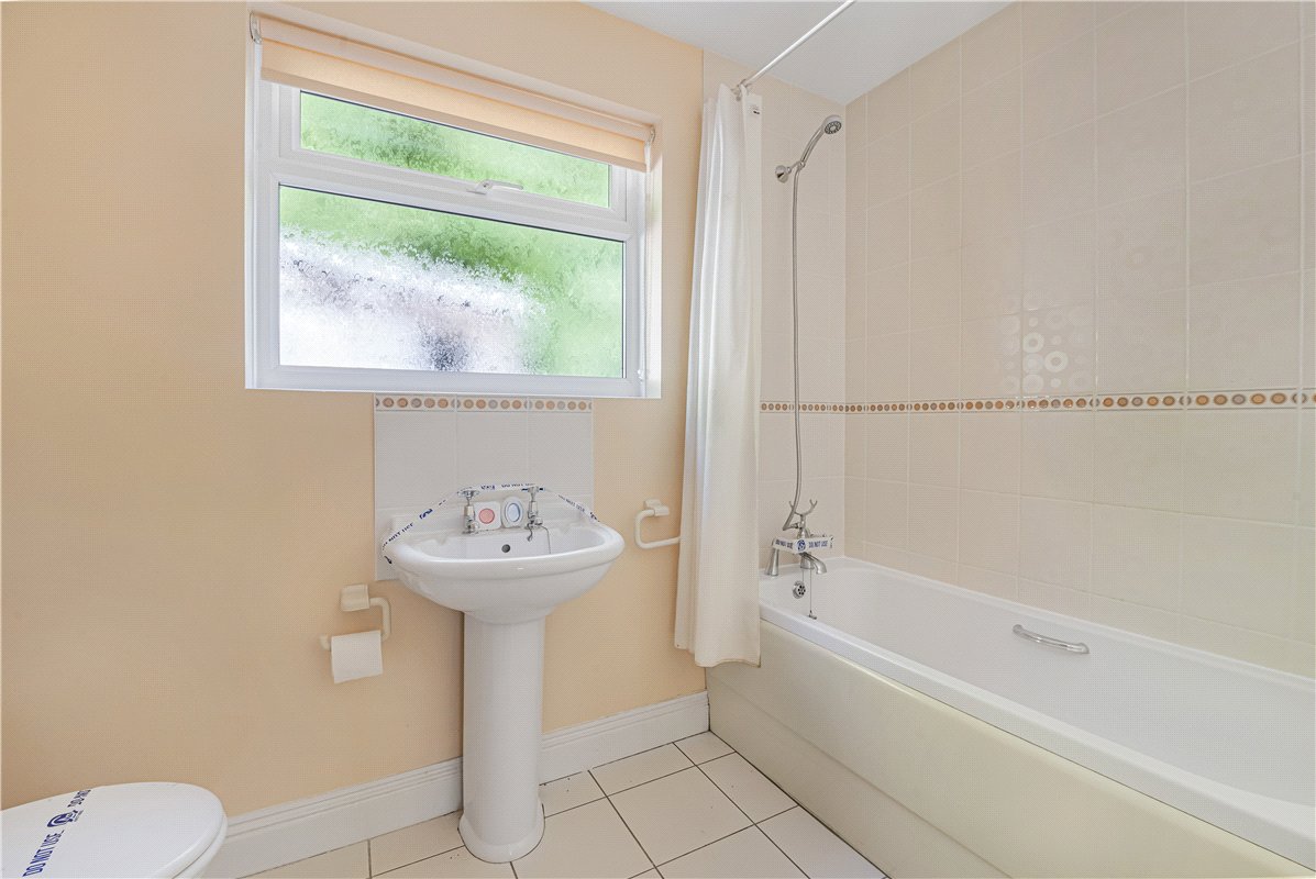 7 bedroom House, Tye Lane, Walberton, BN18 - Available, Image 11