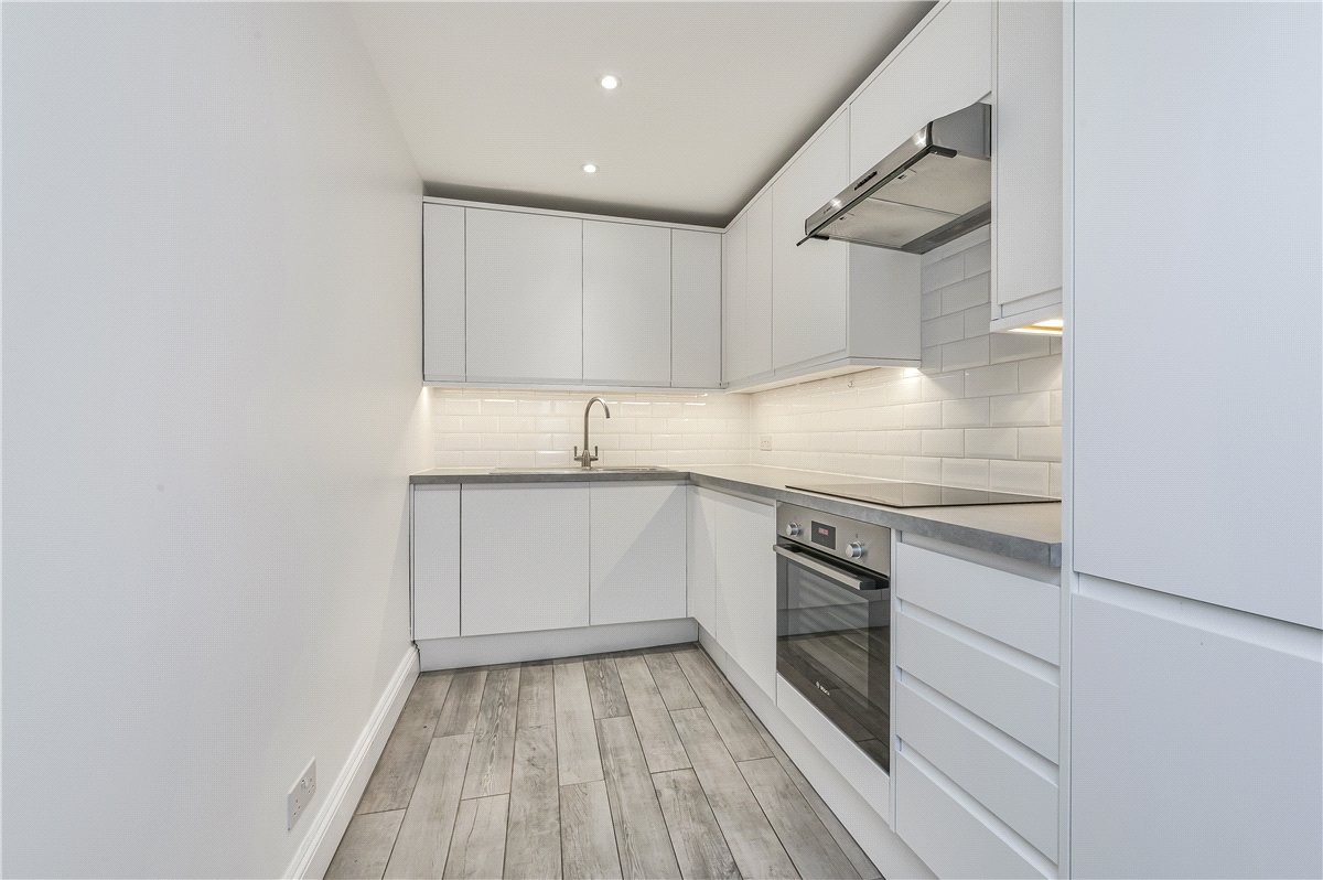 3 bedroom Flat, Upper Wimpole Street, Marylebone, W1G - Available, Image 1