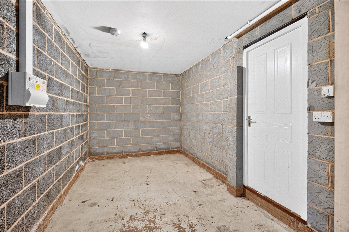 4 bedroom House, Kelso Close, Measham, DE12 - Available, Image 12