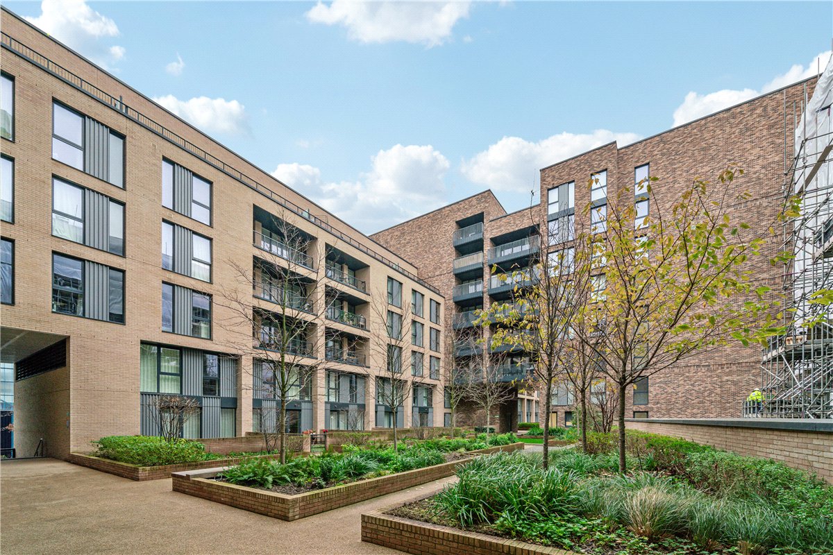 2 bedroom Flat, Wimbledon Grounds, London, SW17 - Available, Image 1