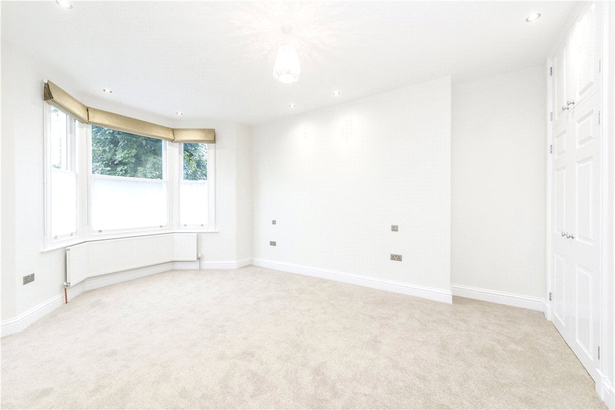 5 bedroom House, Elms Road, London, SW4 - 