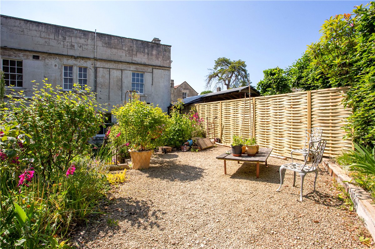 2 bedroom Flat, Church Road, Combe Down, BA2 - Available, Image 13