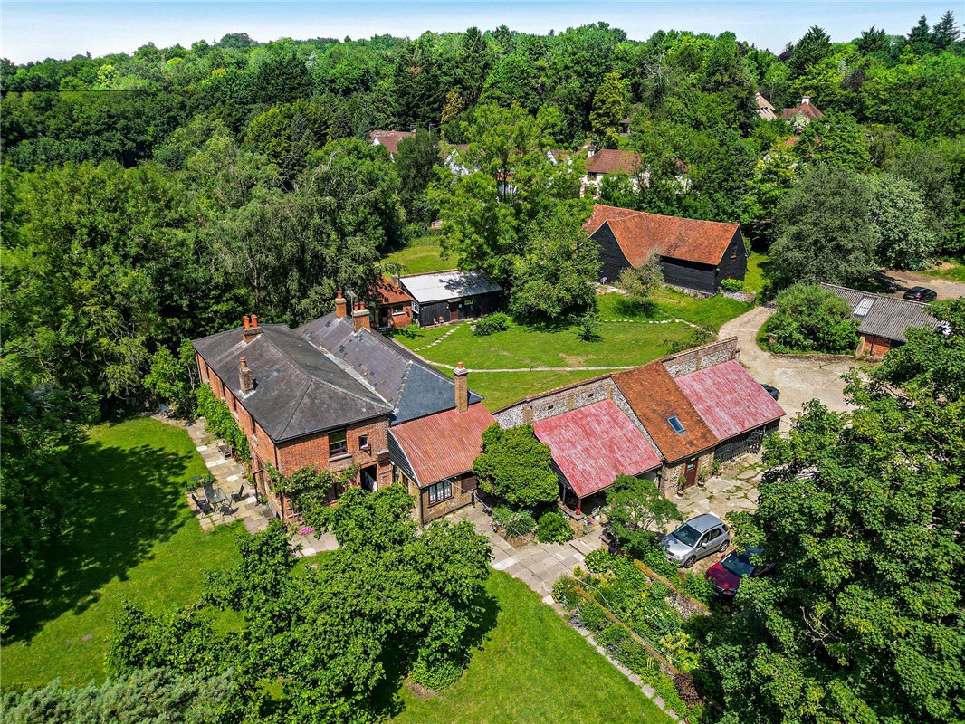   Farm, Loudwater Lane, Loudwater, WD3 - Available