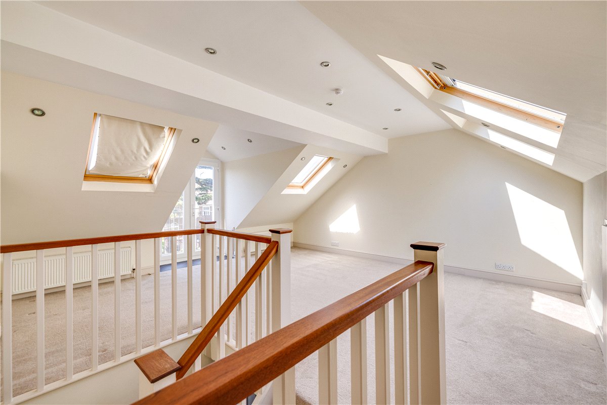 3 bedroom House, Lower Grove Road, Richmond, TW10 - Let Agreed, Image 2
