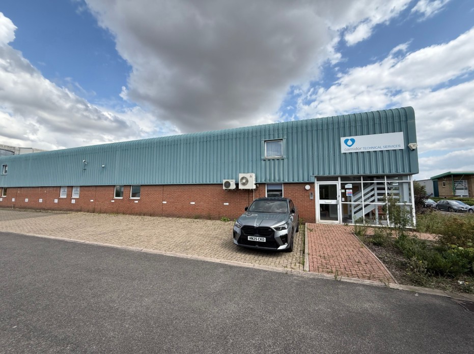5466 Sq Ft, Unit 6 Hawksworth, Didcot, OX11 - Under Offer, Image 2