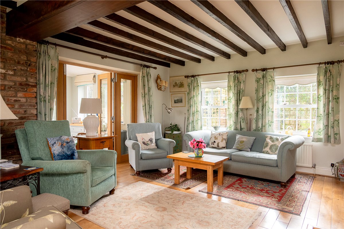 4 bedroom House, Angram, York, YO23 - Available, Image 2