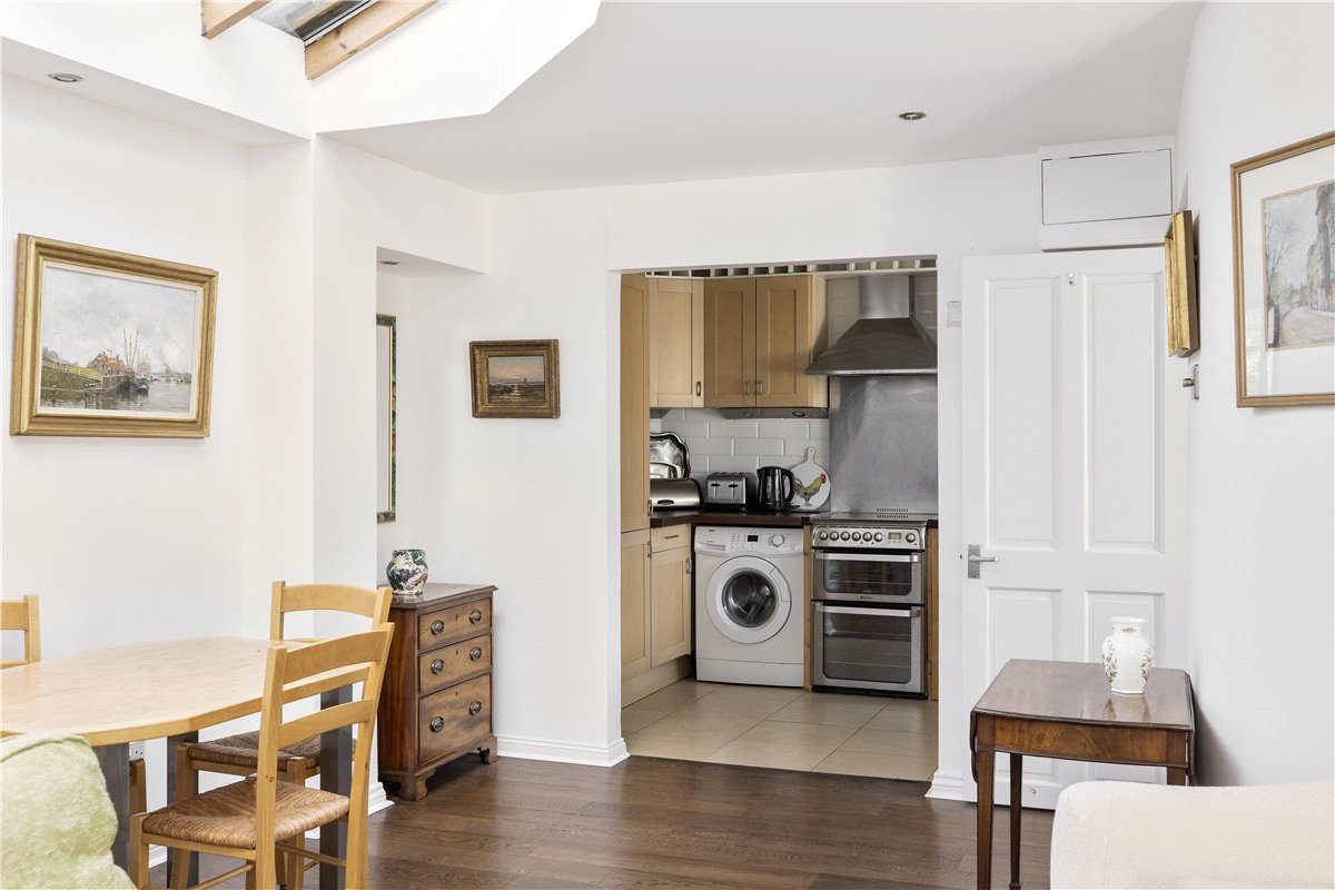 2 bedroom House, Wiseton Road, Wandsworth, SW17 - Available, Image 12