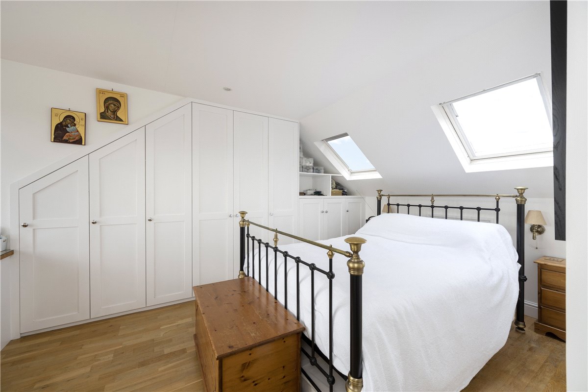 5 bedroom House, Ellerton Road, London, SW18 - Sold, Image 2