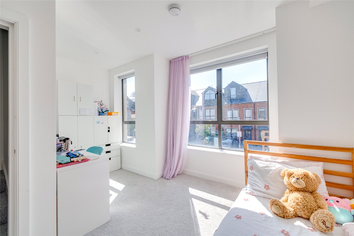 3 bedroom House, Harlow Gardens, Kingston upon Thames, KT1 - Let Agreed, Image 8