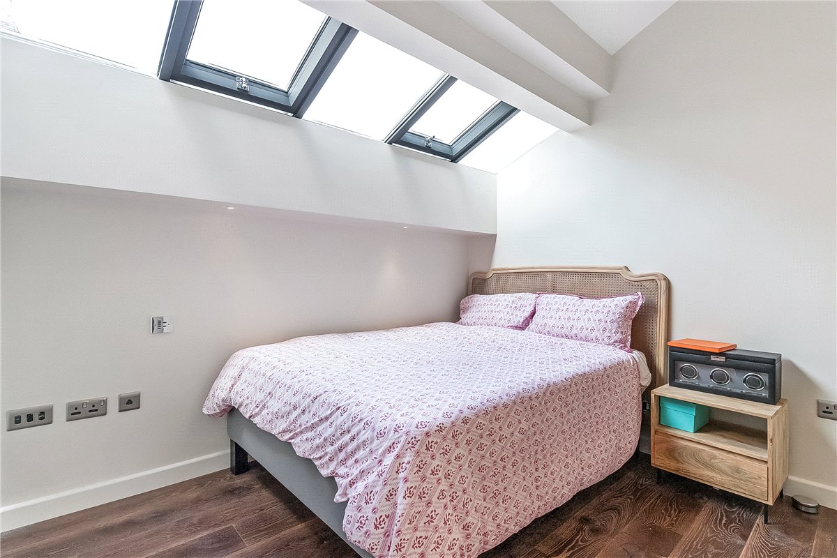 5 bedroom House, Wiseton Road, London, SW17 - Available, Image 18