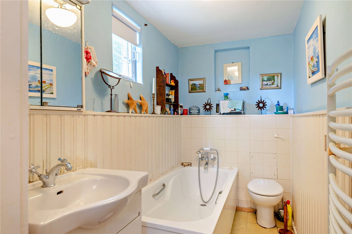 6 bedroom House, Brightwalton, Newbury, RG20 - Sold, Image 34