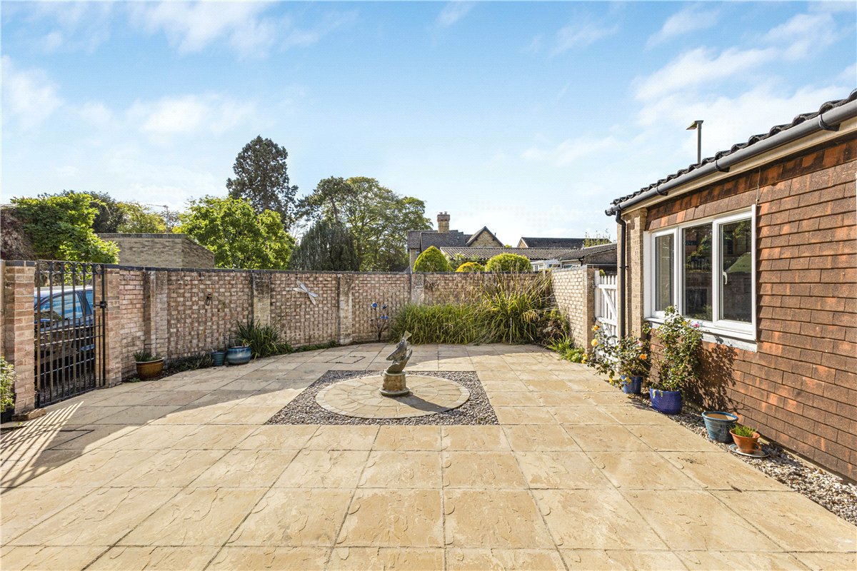 3 bedroom Bungalow, Foxton Close, Oxford, OX2 - Sold, Image 17