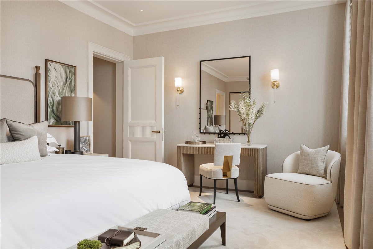 7 bedroom Flat, Pont Street, Knightsbridge, SW1X - Available, Image 9