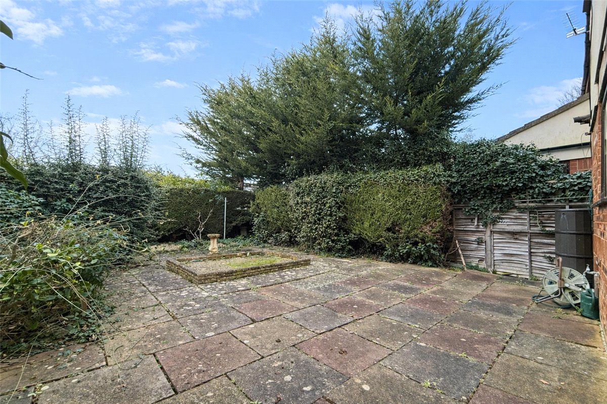 2 bedroom House, Fairlawns, Newmarket, CB8 - Available, Image 2
