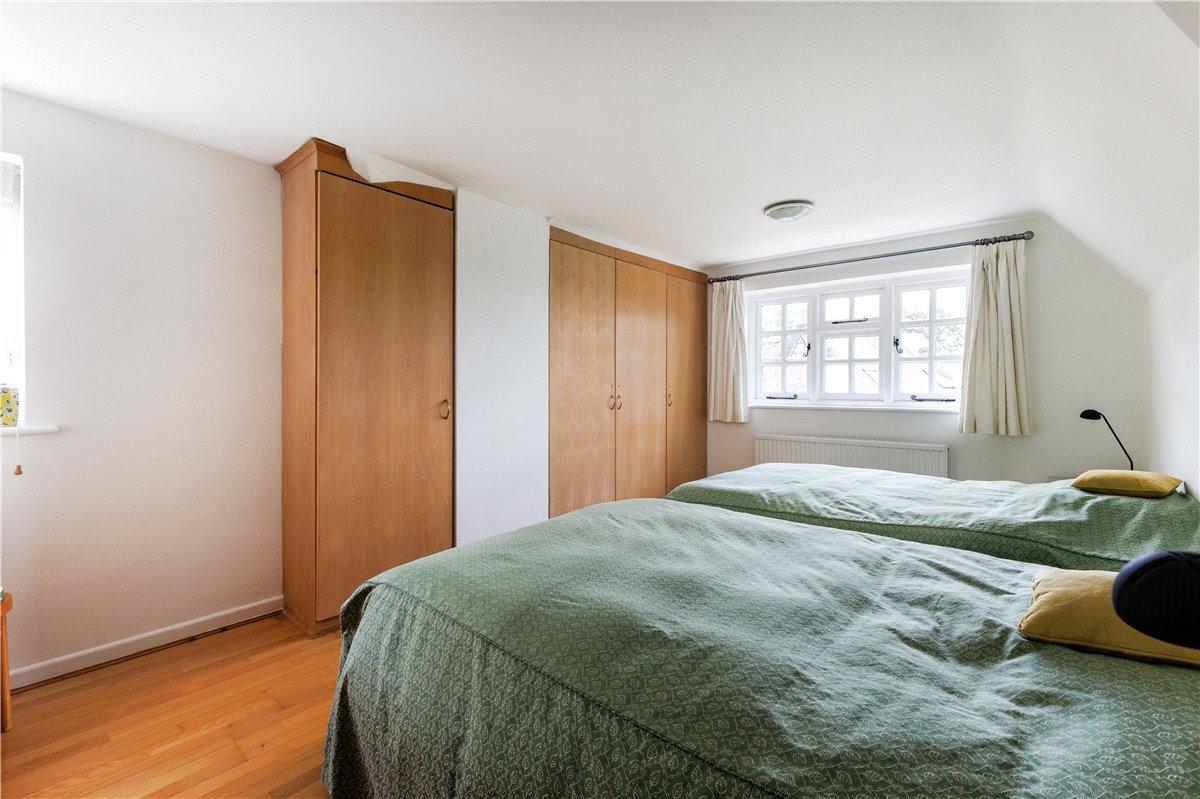3 bedroom House, Hallam Cottages, Southend, SN8 - Sold, Image 8