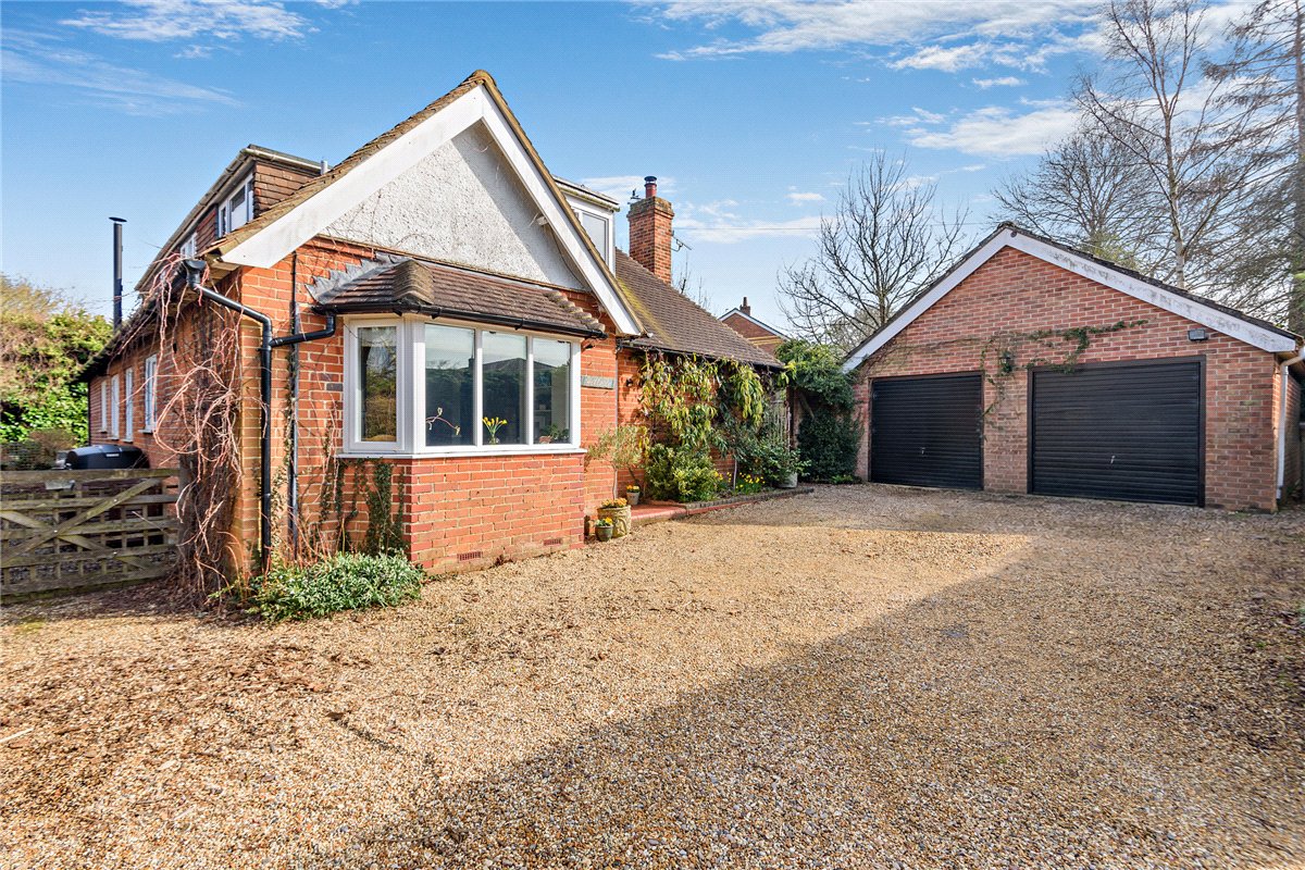 4 bedroom House, Broadlayings, Woolton Hill, RG20 - Sold