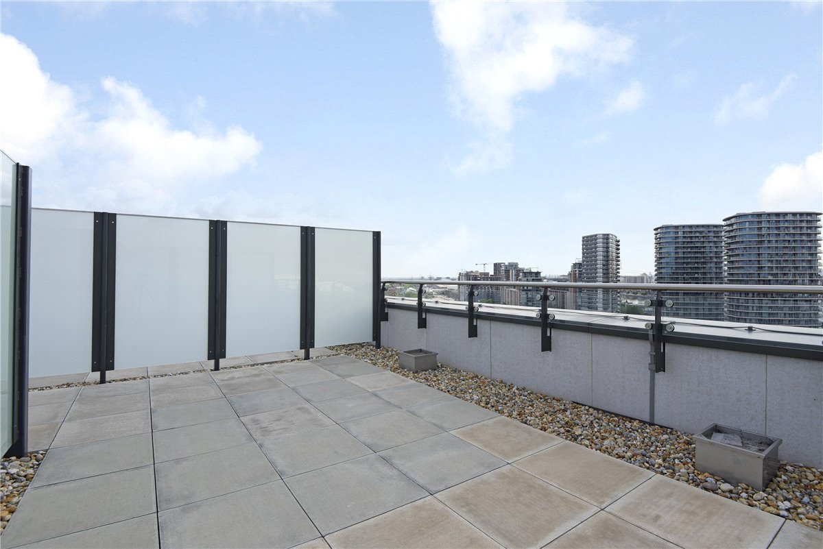 2 bedroom Flat, Heartwell Avenue, London, E16 - Let Agreed, Image 8