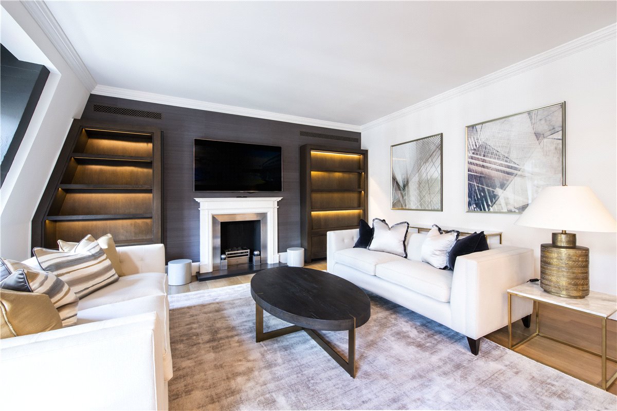3 bedroom Flat, Duke Street, Mayfair, W1K - Available, Image 12