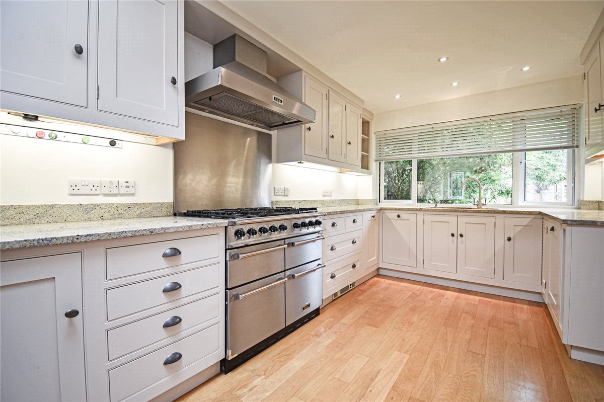 3 bedroom House, Bulstrode Gardens, Cambridge, CB3 - , Image 7