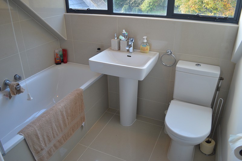 3 bedroom Flat, Brockham End Mews, Lansdown, BA1 - Available, Image 7