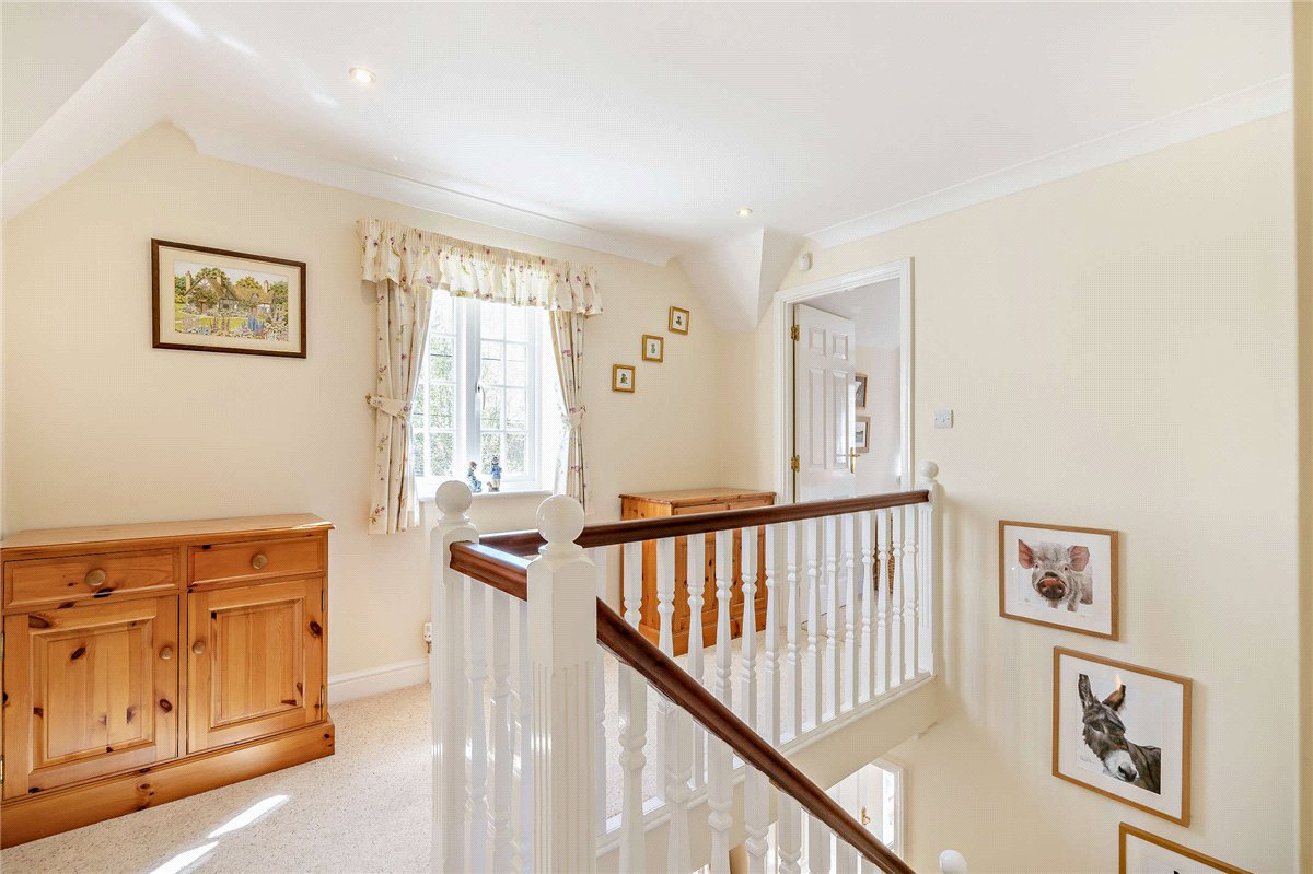 3 bedroom House, Palmers Yard, Ecchinswell, RG20 - Available, Image 9