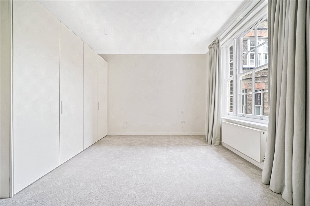 1 bedroom Flat, Brompton Road, Knigjhtsbridge, SW3 - Available, Image 10