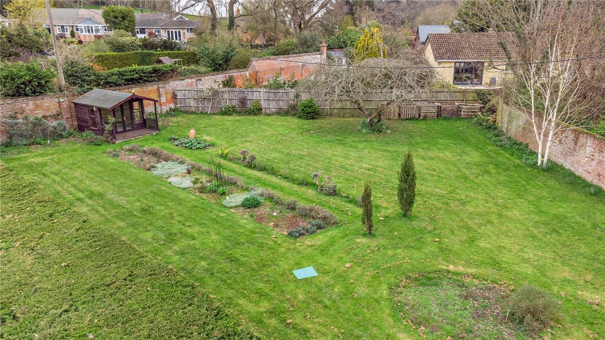 8 bedroom House, Yattendon Road, Hermitage, RG18 - Available, Image 8