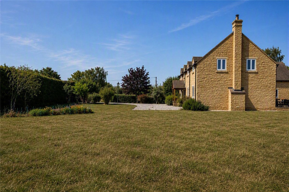 4 bedroom House, Church Hanborough, Witney, OX29 - Available, Image 20