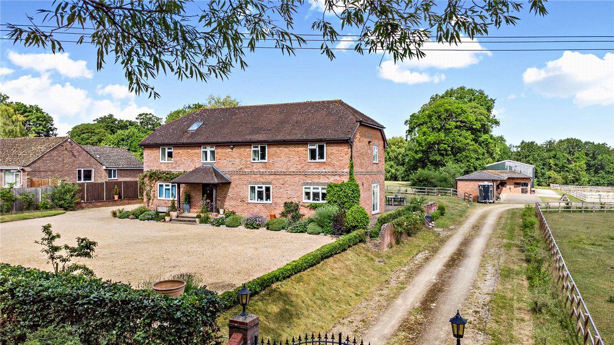3.22  Land, Wickham Heath, Newbury, RG20 - Available