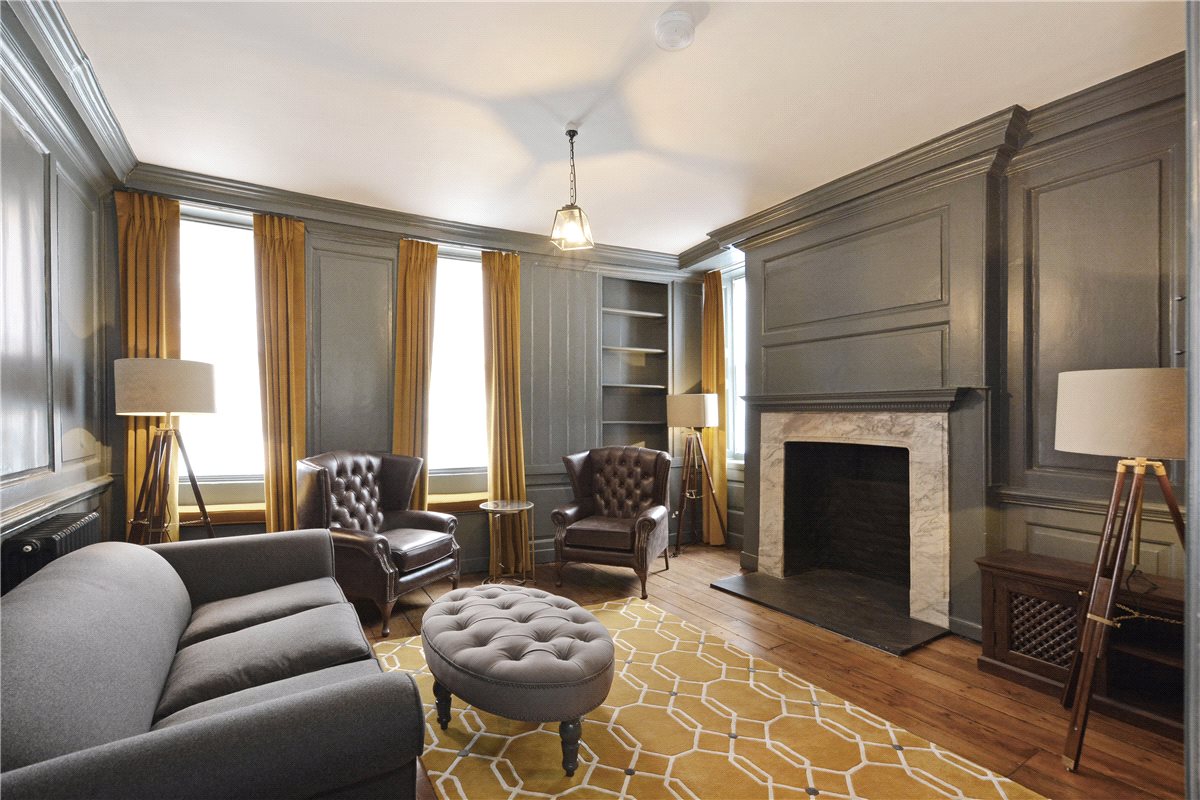 3 bedroom House, Meard Street, Soho, W1F - Available